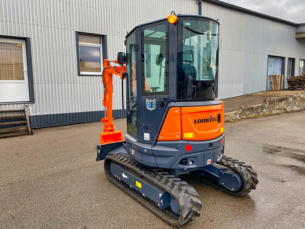 CDM6025 HÜDRAULILINE EKSKAVAATOR 2